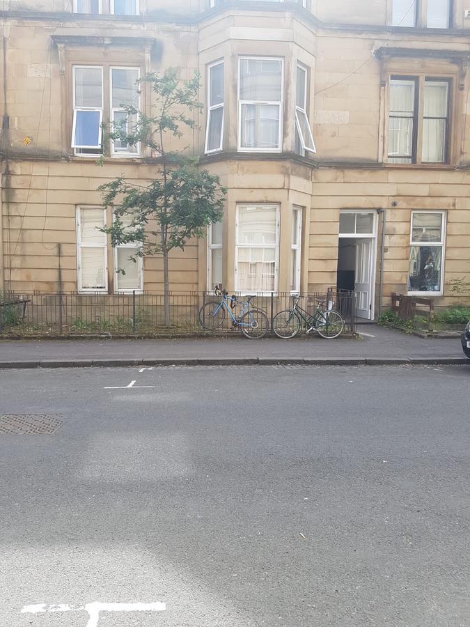 Bentinck Street Ground Floor Apartment Glasgow Bagian luar foto